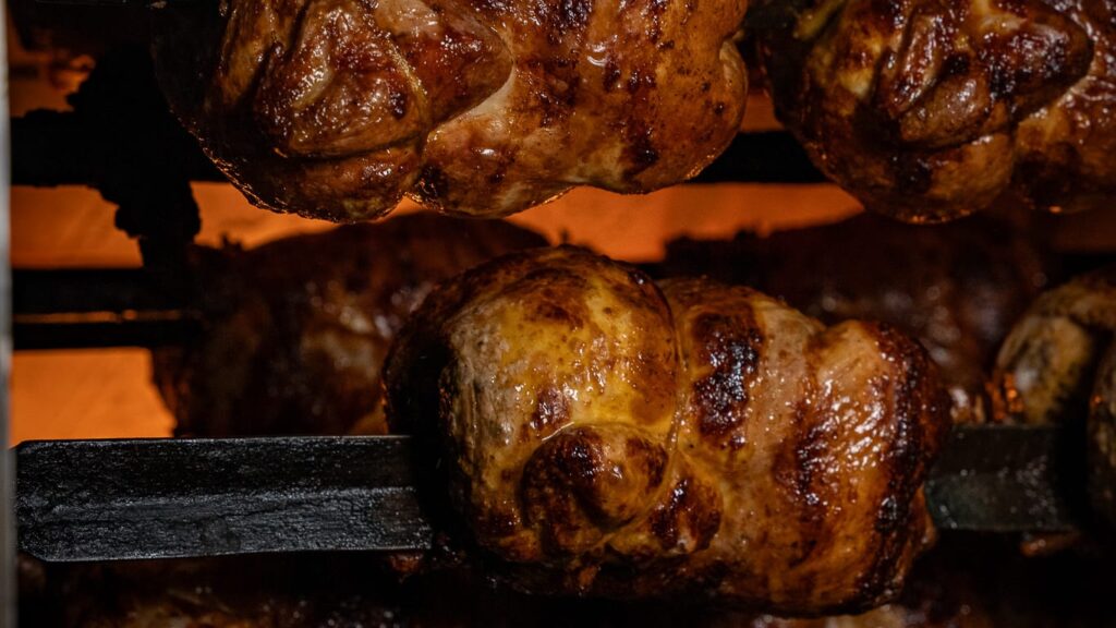 Pollos a la brasa en Águeda Collasuyo