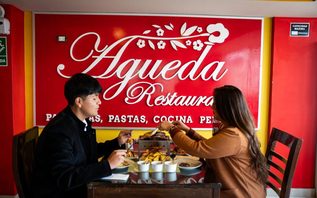 Salón de Águeda Collasuyo, cerca del Real Plaza Cusco